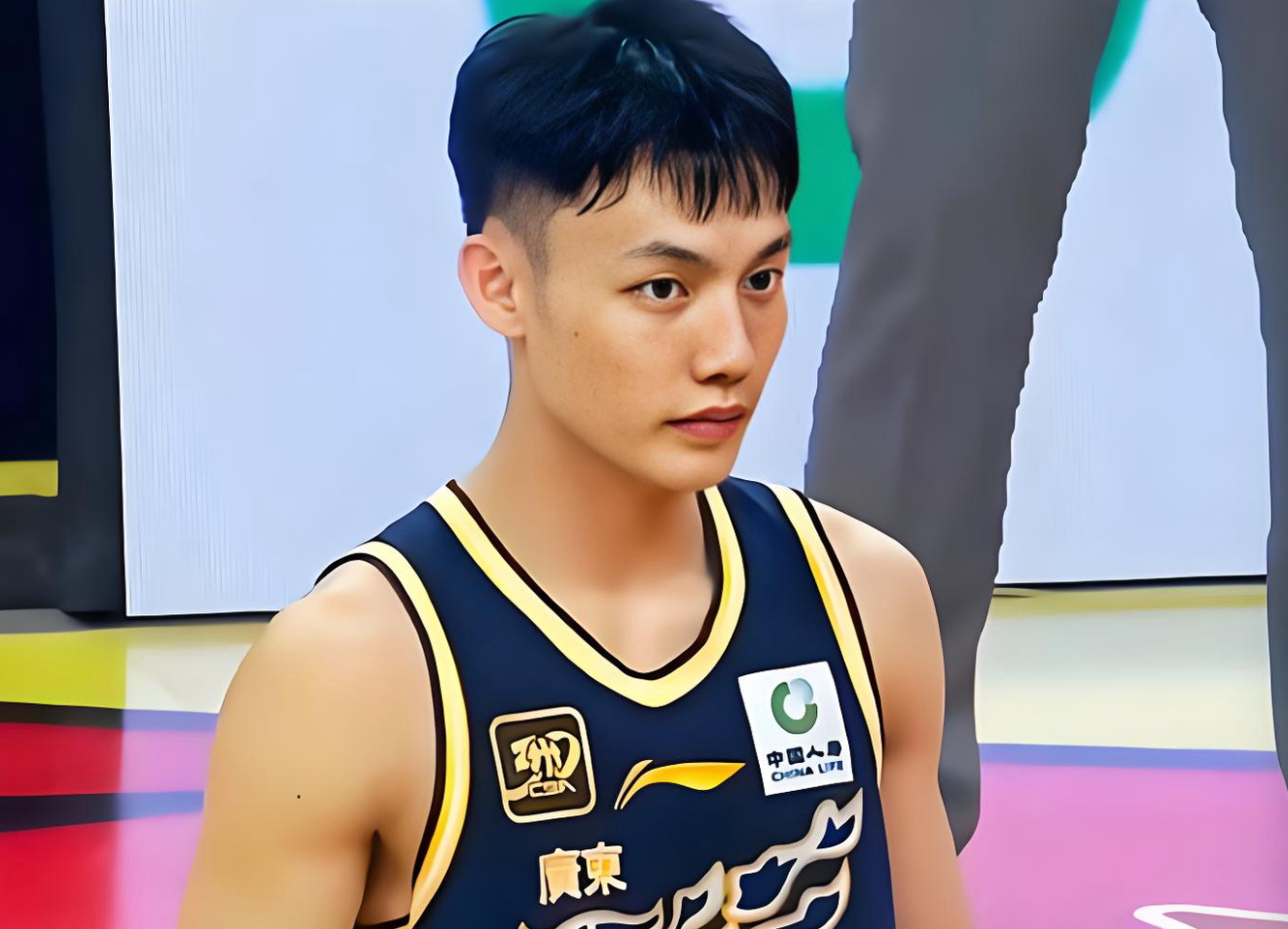 PG电子试玩模拟器-5投0中，在场上输23分！揪出表现最差之人，坑惨了广东队