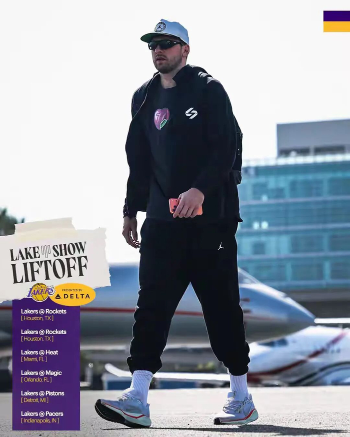 pg模拟器在线试玩-湖人社媒分享球员奔赴休斯顿的登机照片组图，东契奇出镜|火箭|洛杉矶湖人队|休斯敦火箭队|卢卡-东契奇|nba_新浪体育_新浪新闻